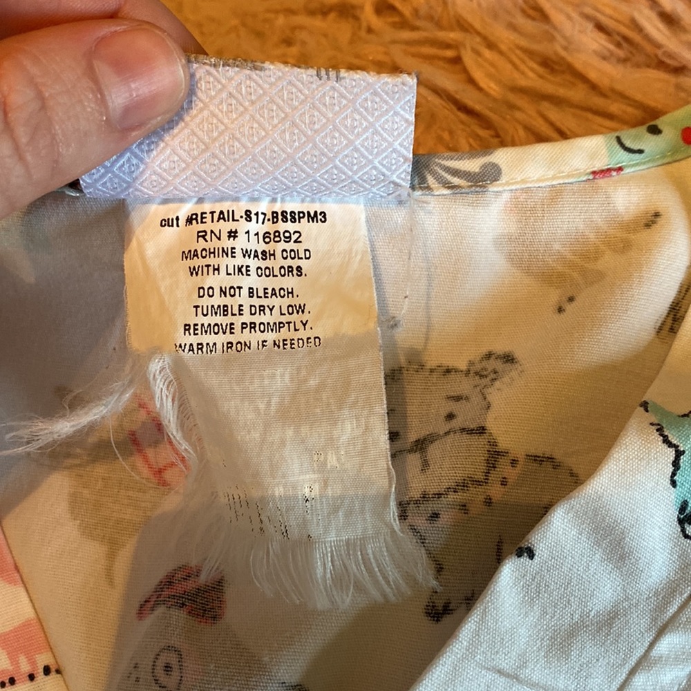 Scrub top - Picture 6 of 6